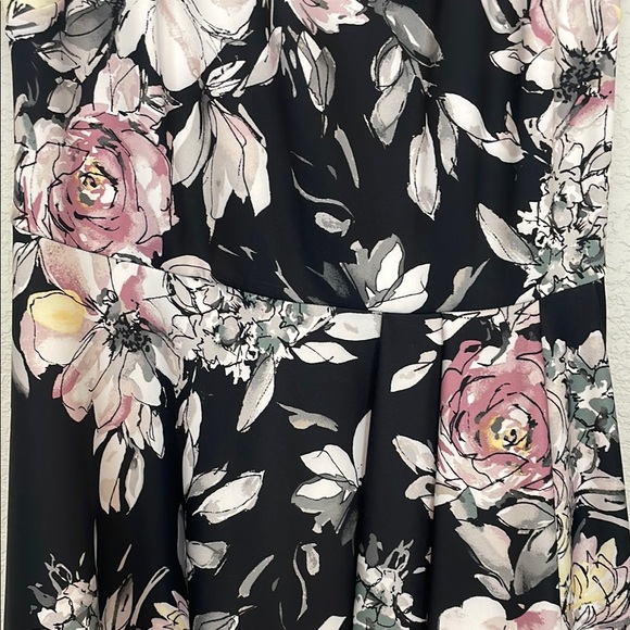 White House Black Market Pink and White Sundress Spaghetti Strap - Picture 4 of 4